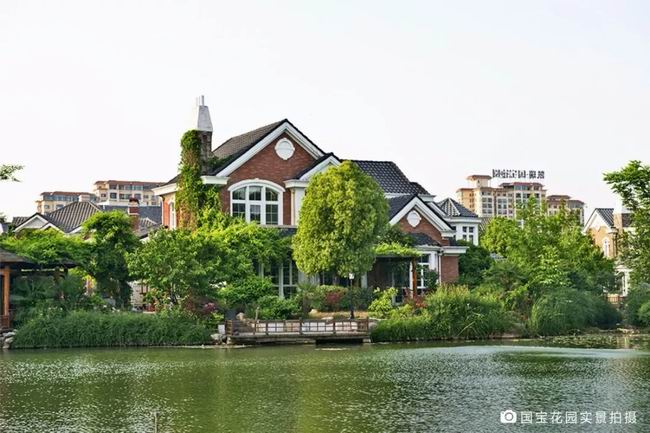 生活在有湖的地方，是對人生的浪漫私藏